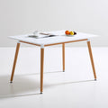 Table à manger aux lignes épurées, coloris gris